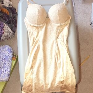 Luxurious Cream Lace Chemise